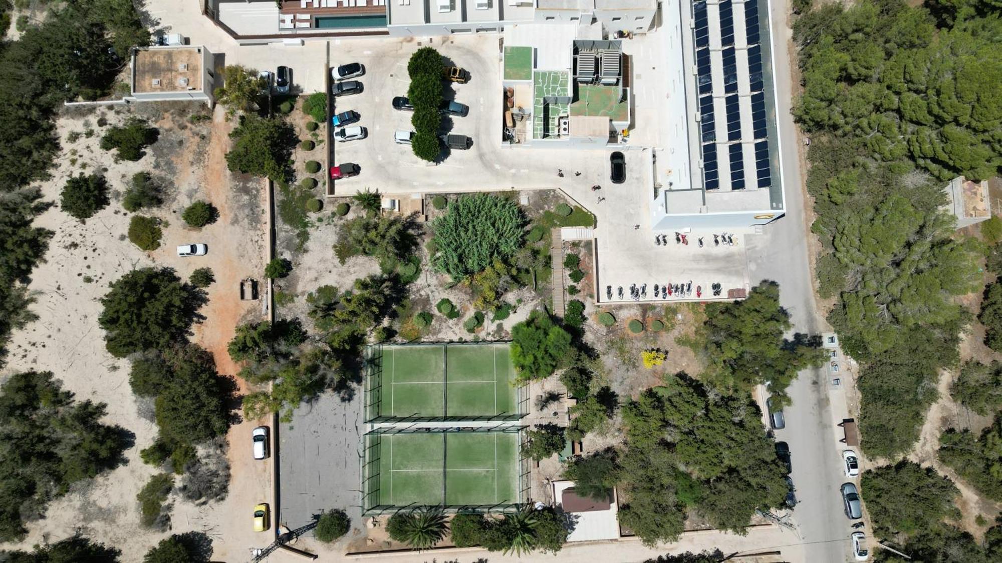 Hotel Cala Saona & Spa Kültér fotó